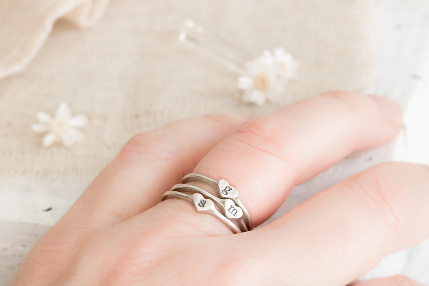 Sterling Silver Initial Ring For Women • Personalized Heart Ring For Mom • Heart Ring For Girlfriend • Minimalist Custom Ring • Sisters Ring