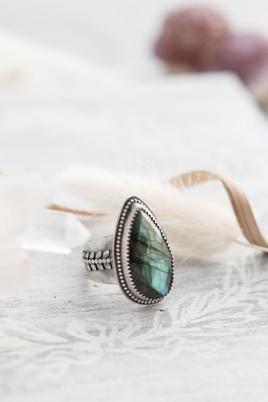 Sterling Silver Labradorite Statement Ring | US Size 8